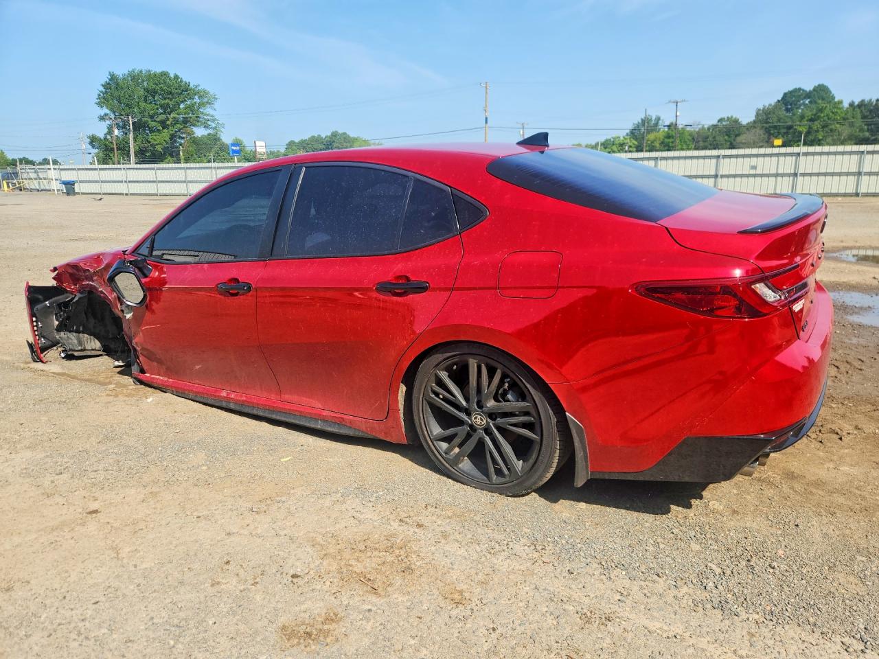 2026 TOYOTA CAMRY NIGHTSHADE — снимка 2
