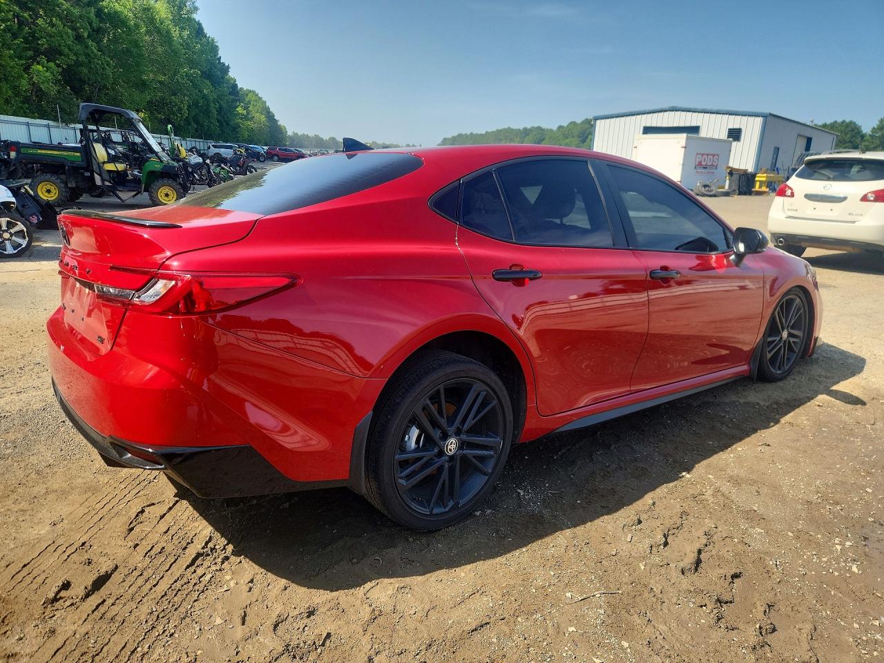 2026 TOYOTA CAMRY NIGHTSHADE — снимка 3