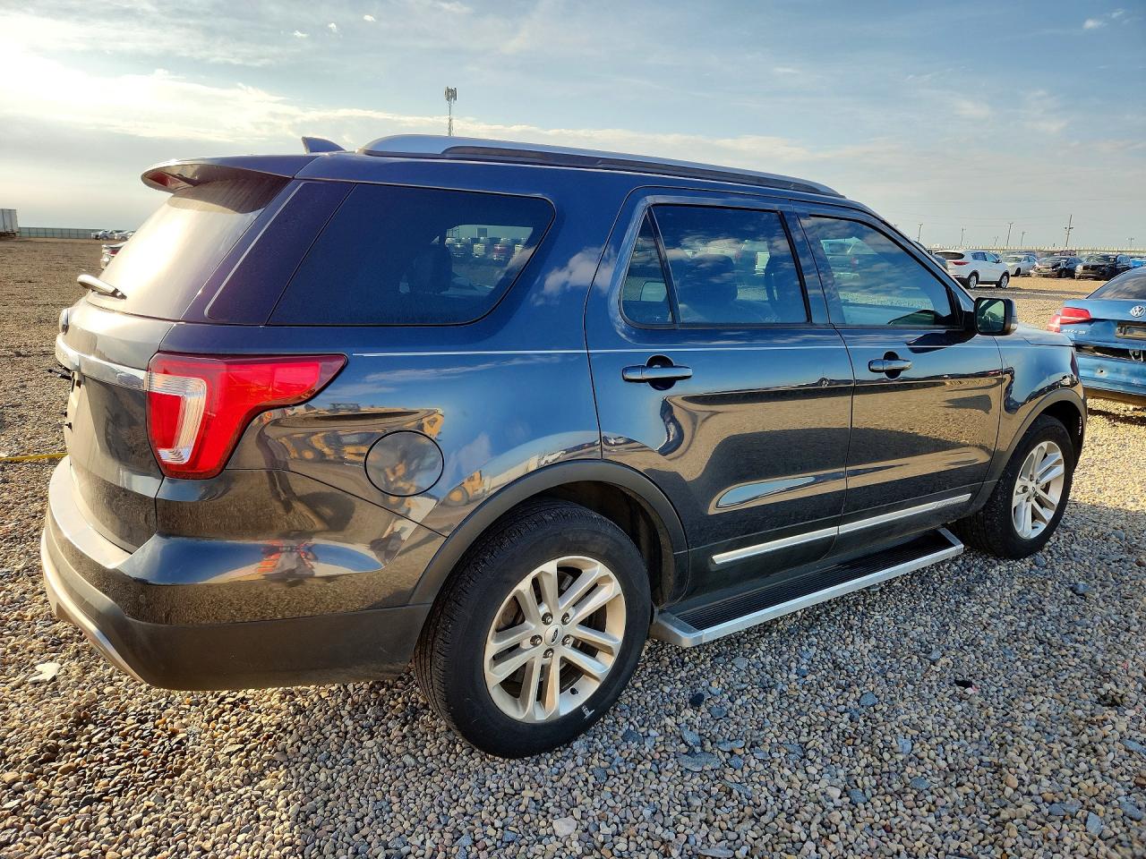 2017 FORD EXPLORER XLT — снимка 3