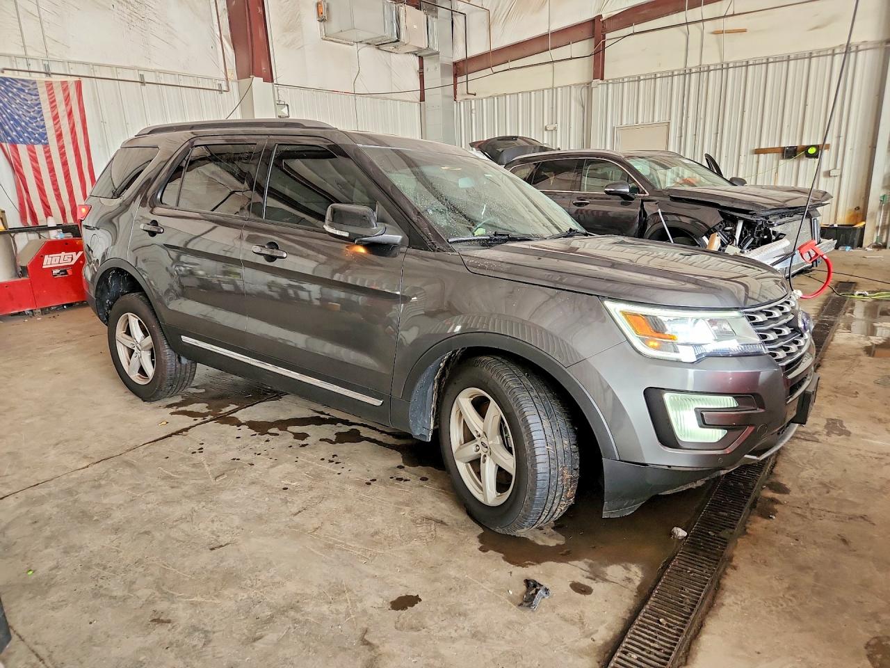 2017 FORD EXPLORER XLT — снимка 4