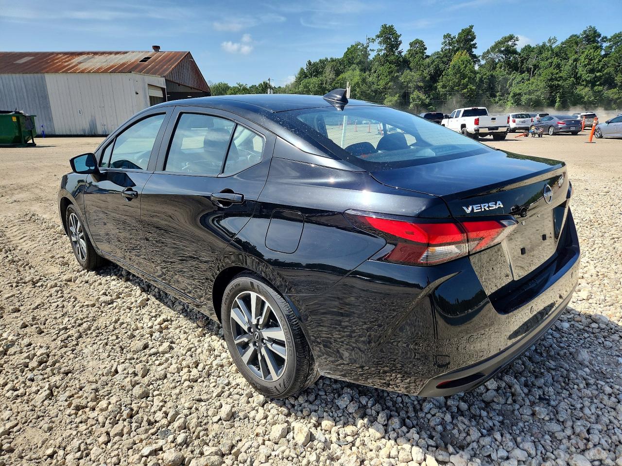 2025 NISSAN VERSA SV — снимка 2