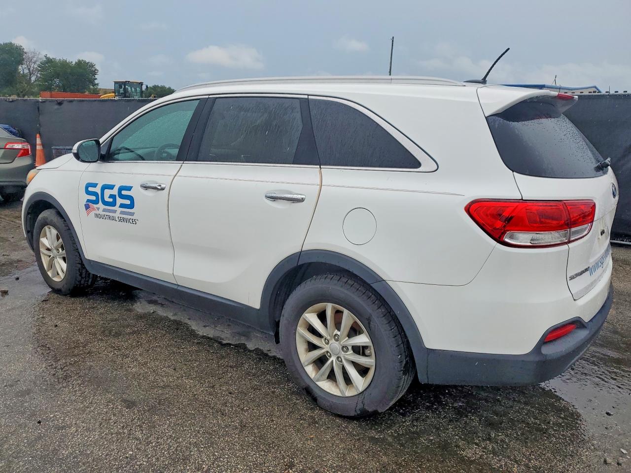 2017 KIA SORENTO LX — снимка 2