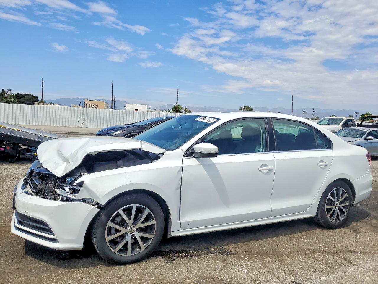 2017 VOLKSWAGEN JETTA SE