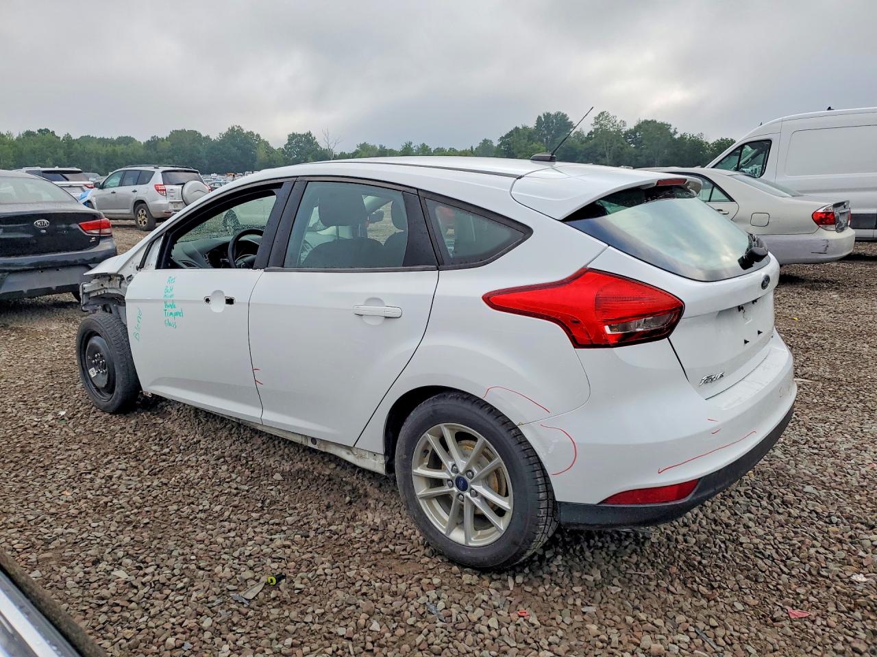 2017 FORD FOCUS SE — снимка 2
