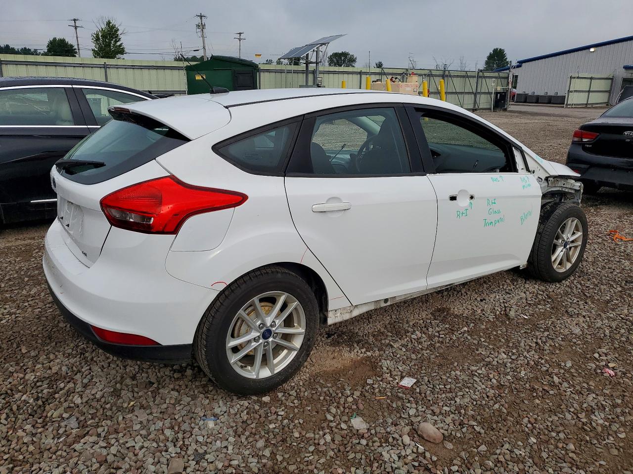 2017 FORD FOCUS SE — снимка 3