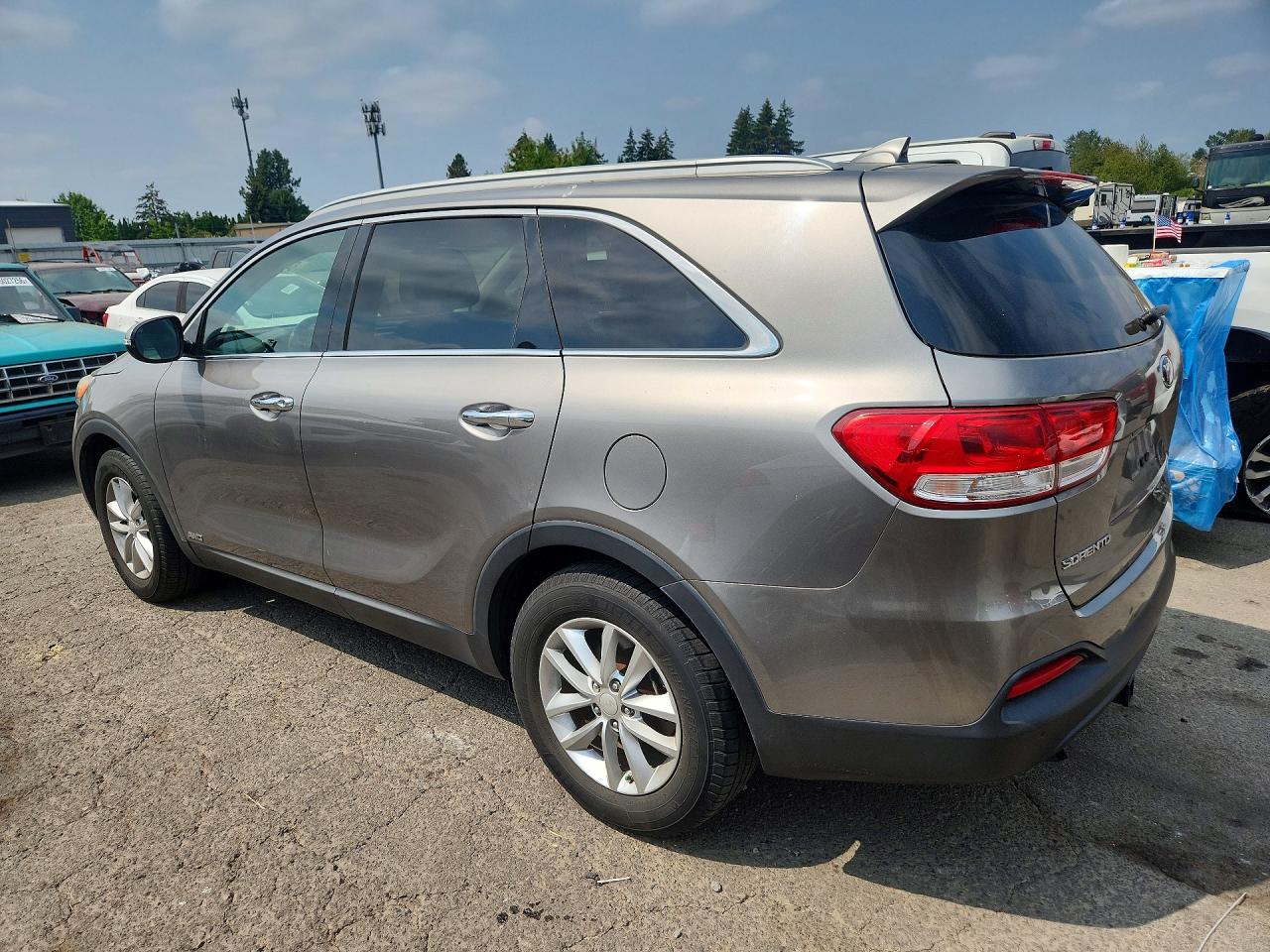 2016 KIA SORENTO LX — снимка 2