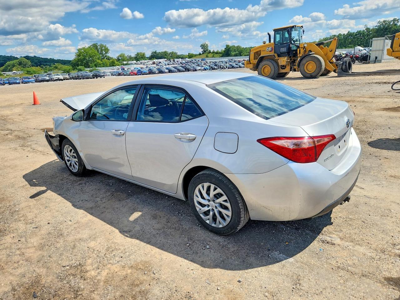 2018 TOYOTA COROLLA LE — снимка 2