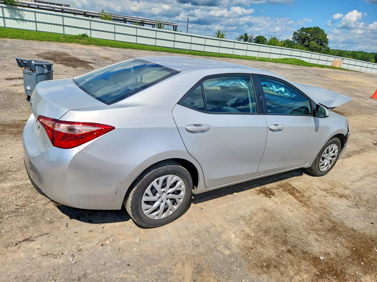 2018 TOYOTA COROLLA LE — снимка 3