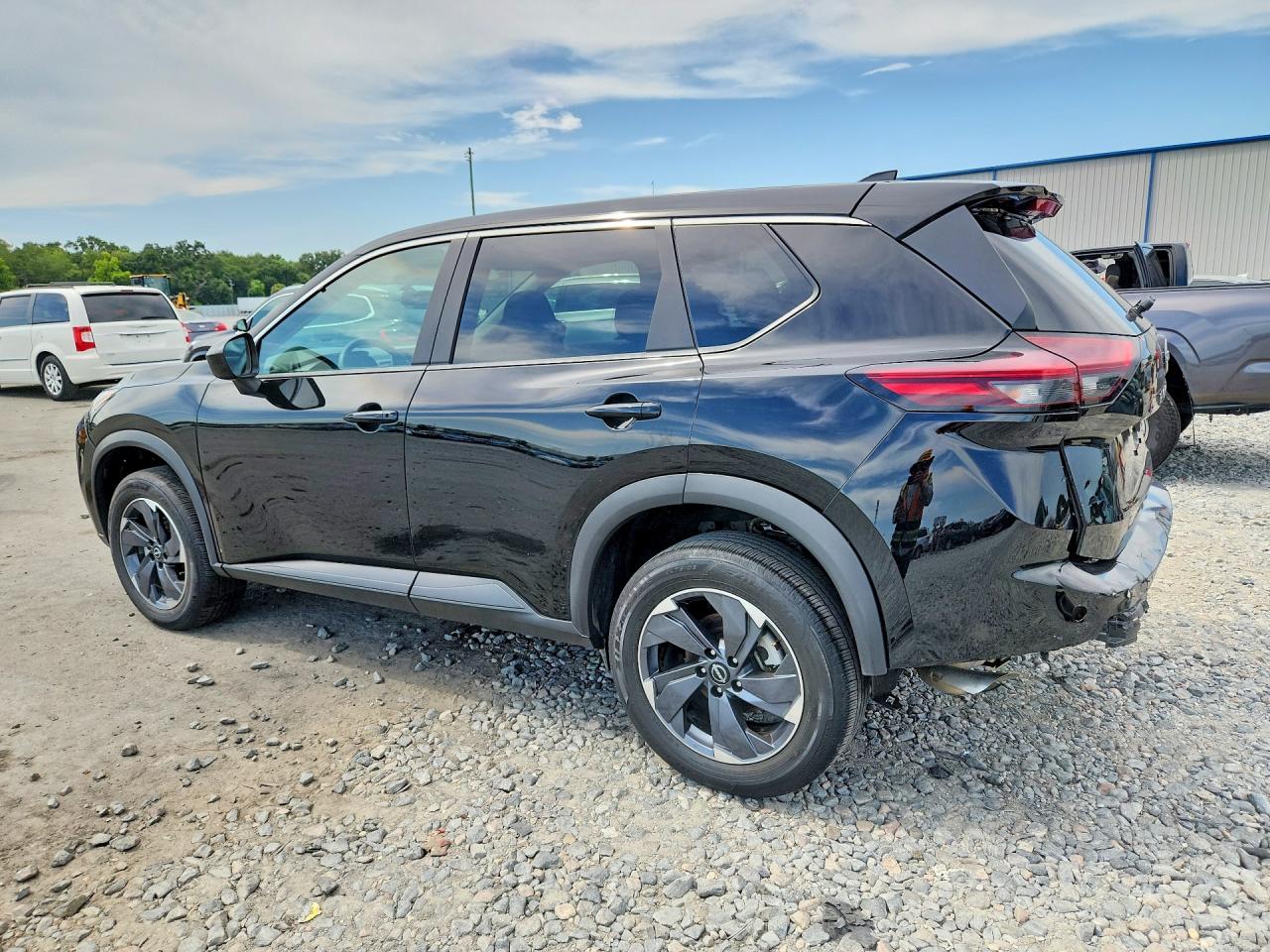 2025 NISSAN ROGUE SV — снимка 2
