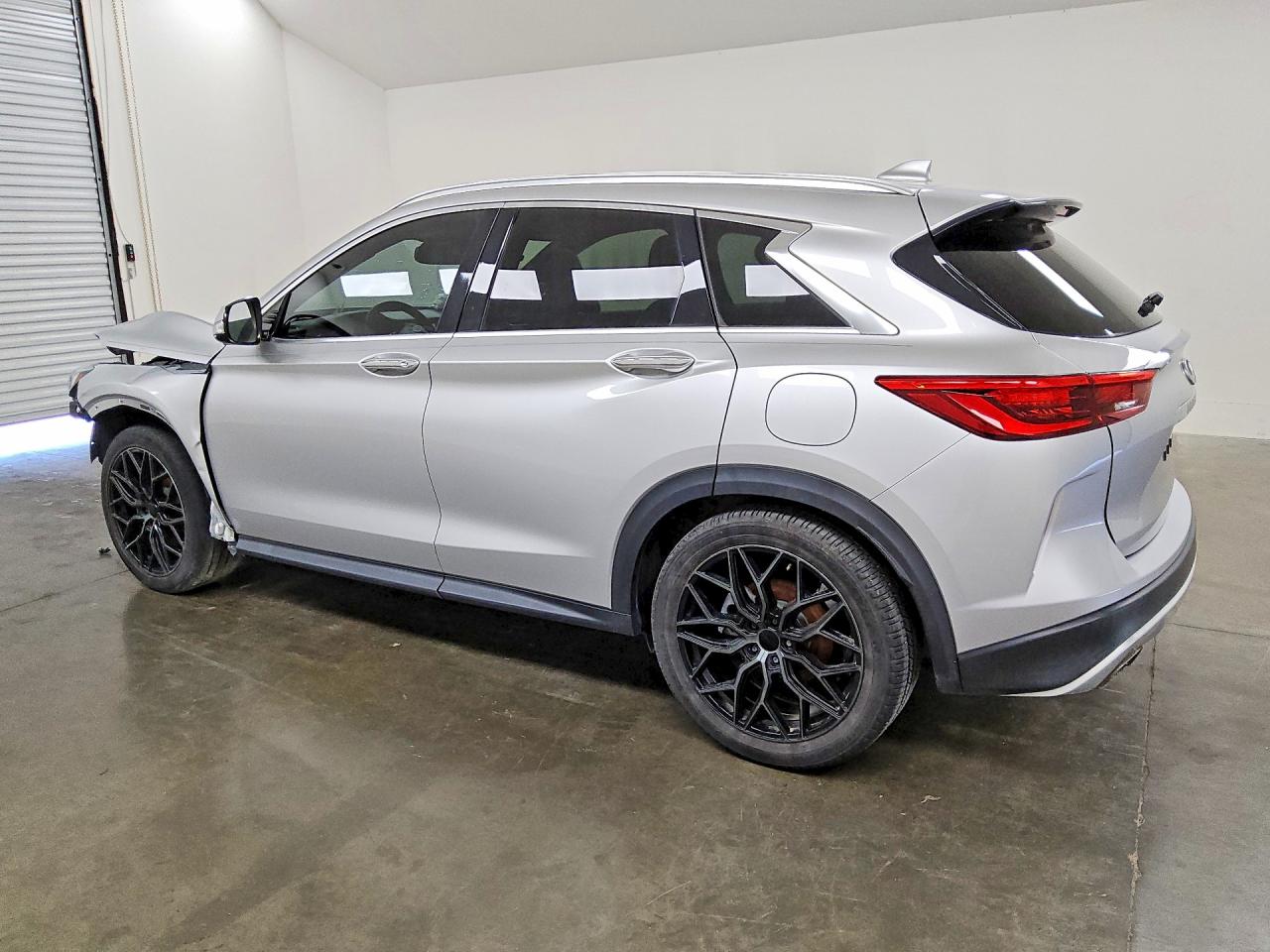 2019 INFINITI QX50 ESSENTIAL — снимка 2