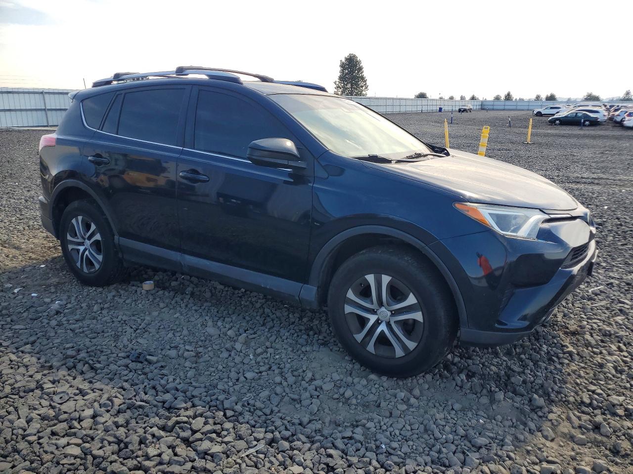 2018 TOYOTA RAV4 LE — снимка 4