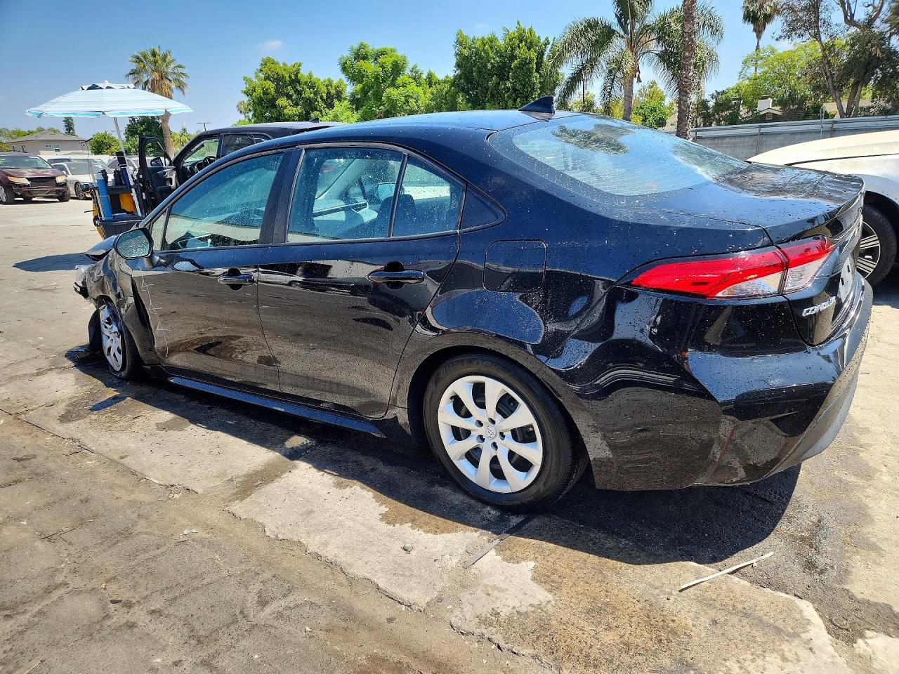 2025 TOYOTA COROLLA LE — снимка 2