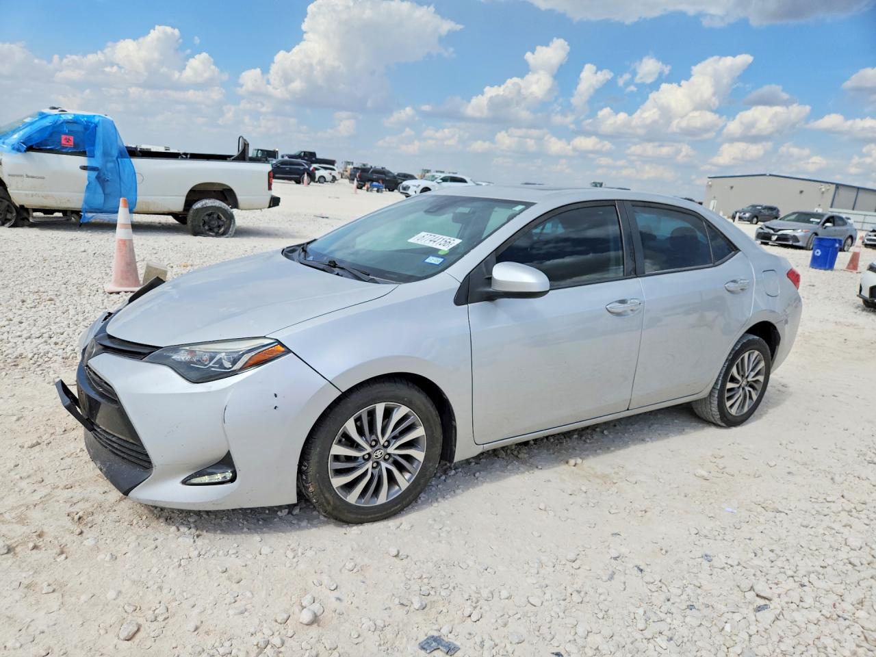2019 TOYOTA COROLLA XLE
