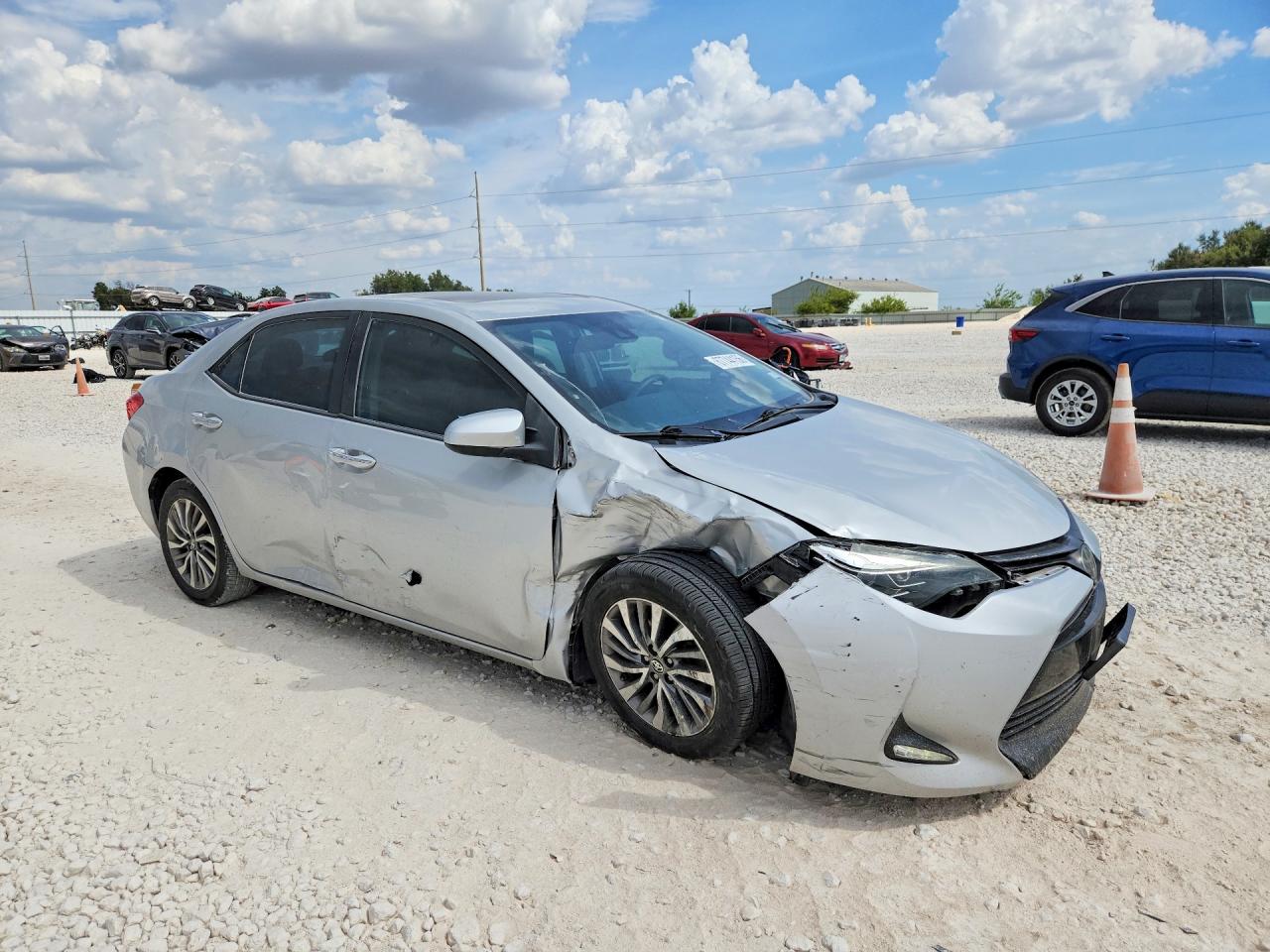 2019 TOYOTA COROLLA XLE — снимка 4