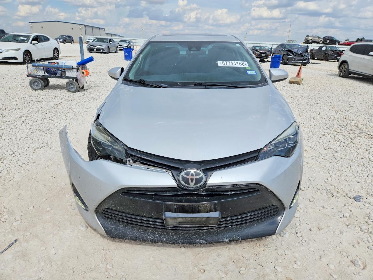 2019 TOYOTA COROLLA XLE — снимка 5