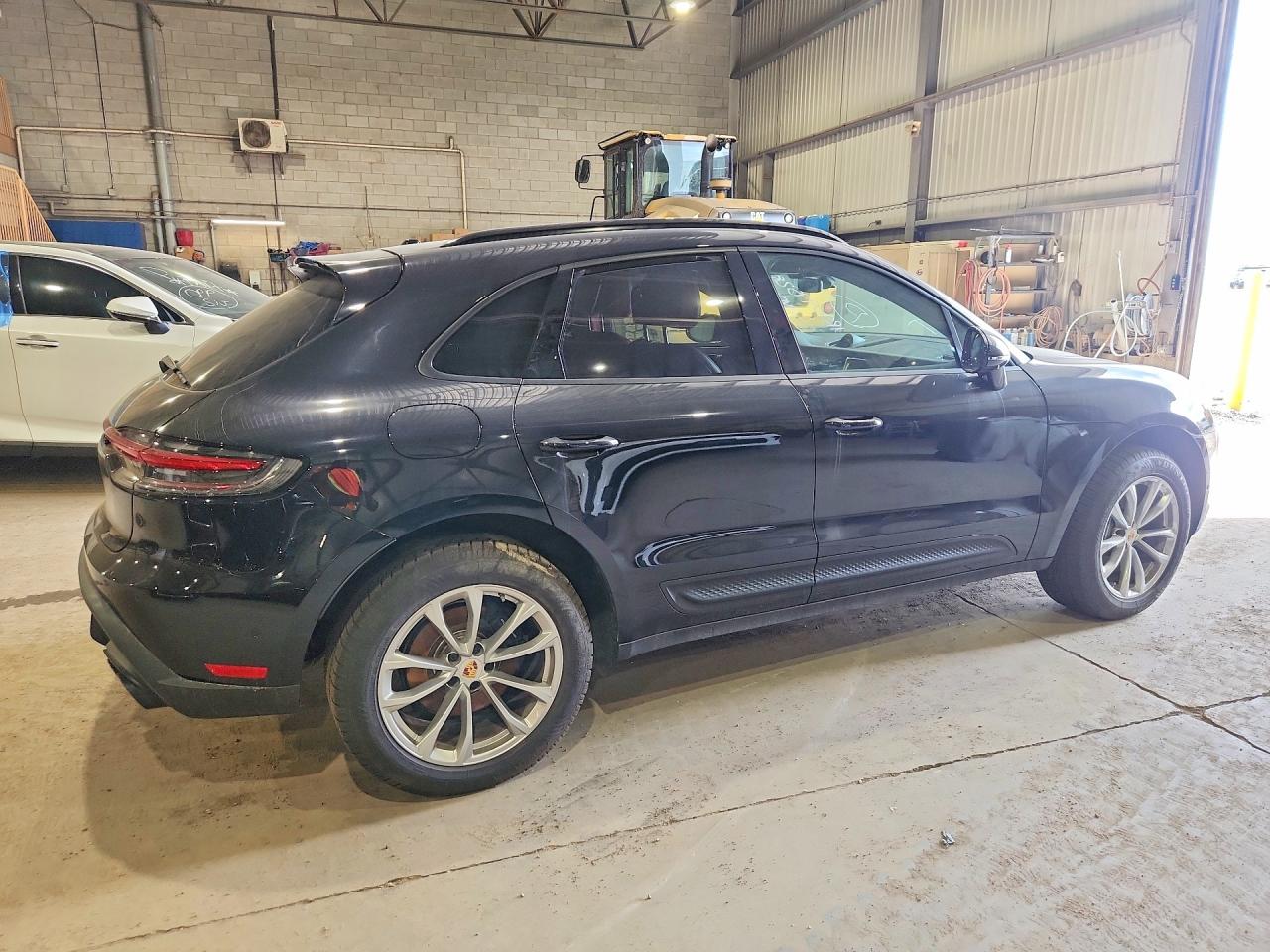 2025 PORSCHE MACAN BASE — снимка 3