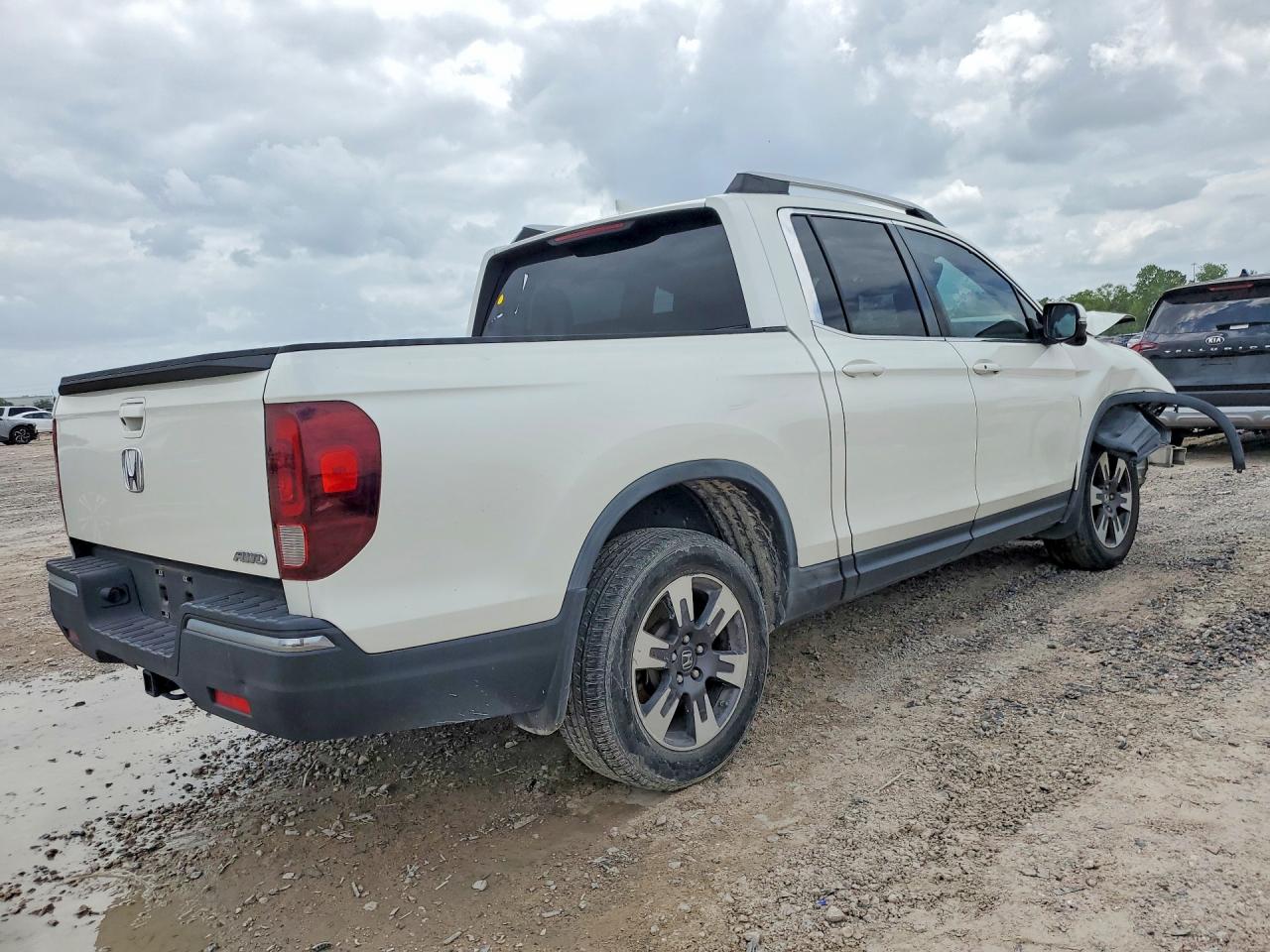 2017 HONDA RIDGELINE RTL — снимка 3