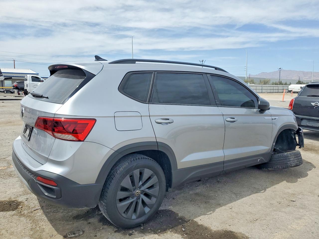2023 VOLKSWAGEN TAOS S — снимка 3