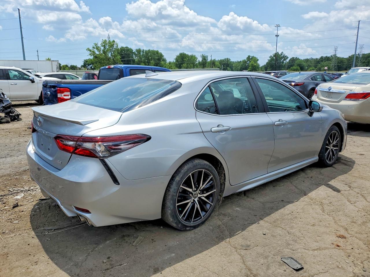 2021 TOYOTA CAMRY SE — снимка 3
