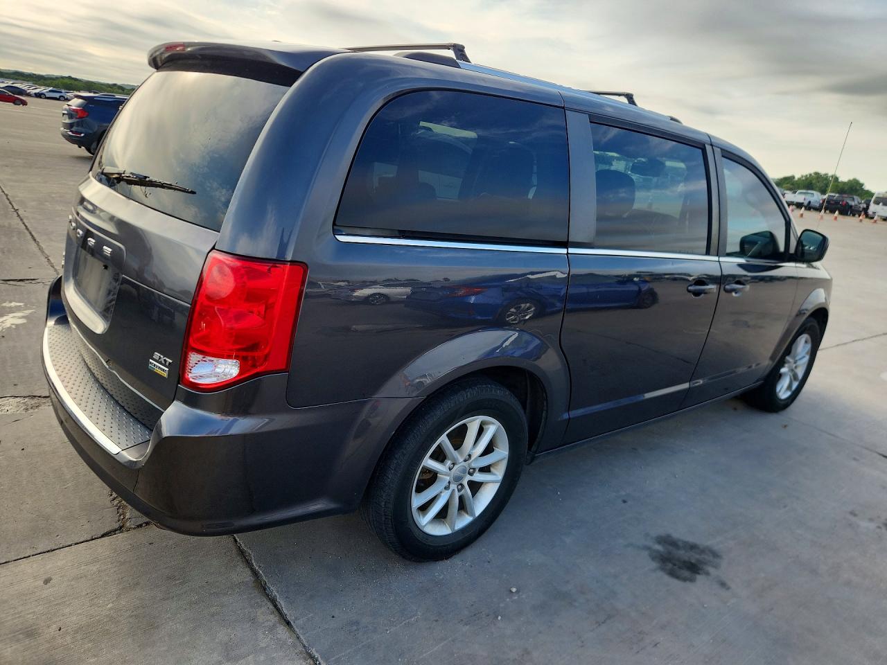 2019 DODGE GRAND CARAVAN SXT — снимка 3