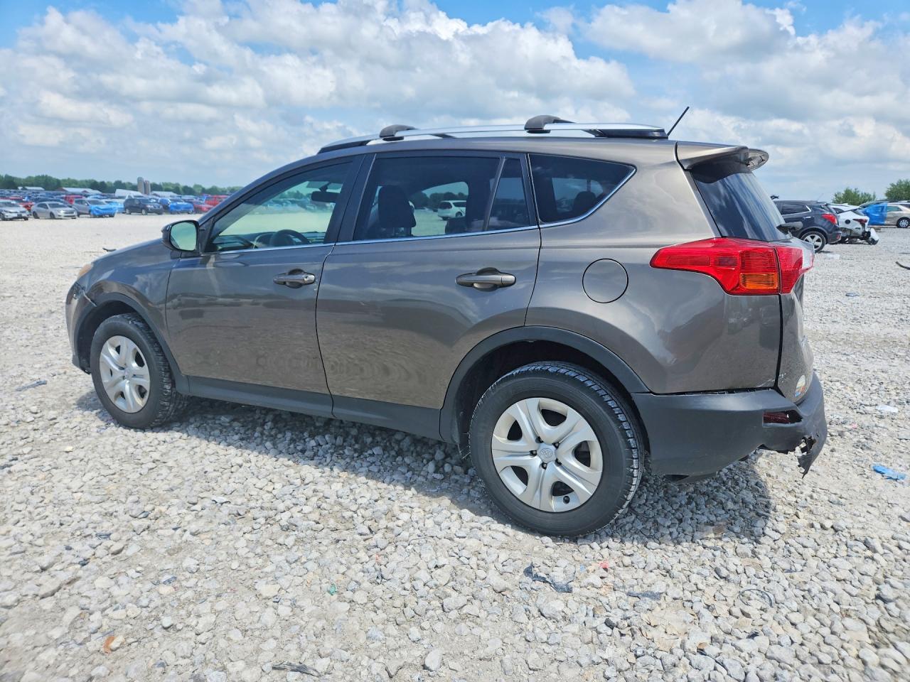 2015 TOYOTA RAV4 LE — снимка 2