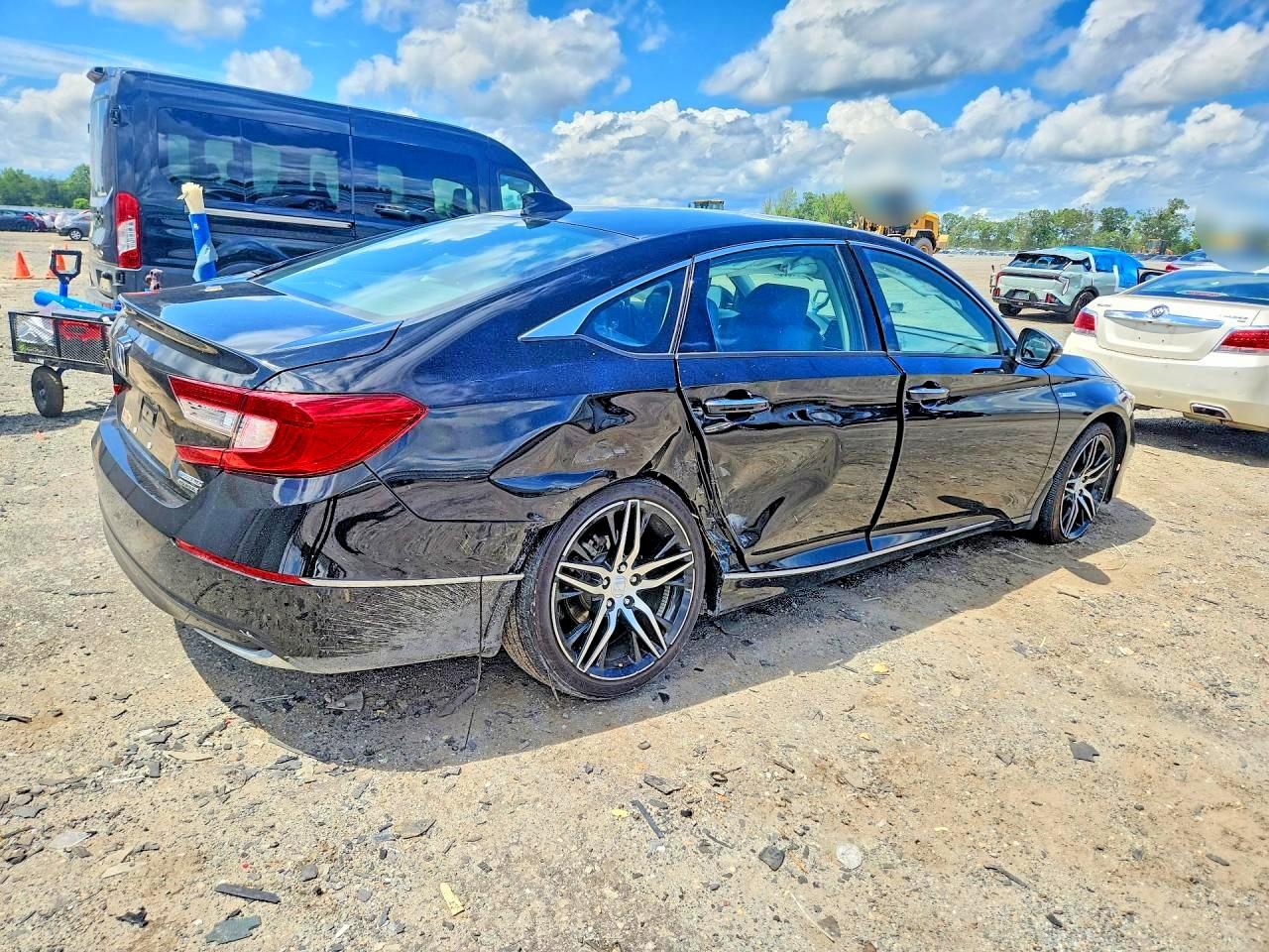 2022 HONDA ACCORD TOURING HYBRID — снимка 3