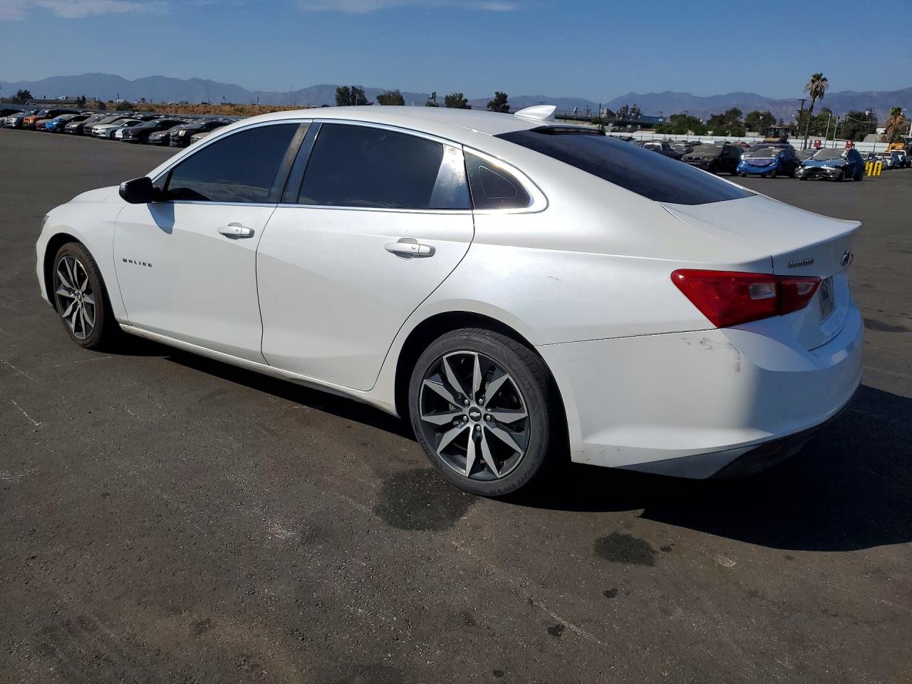 2018 CHEVROLET MALIBU LT — снимка 2