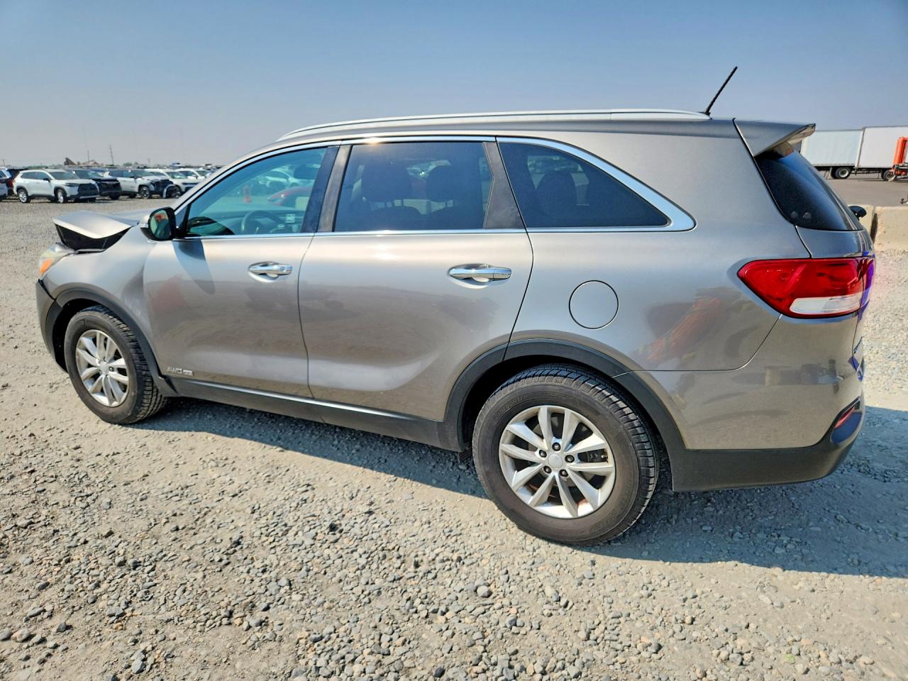 2017 KIA SORENTO LX V6 — снимка 2