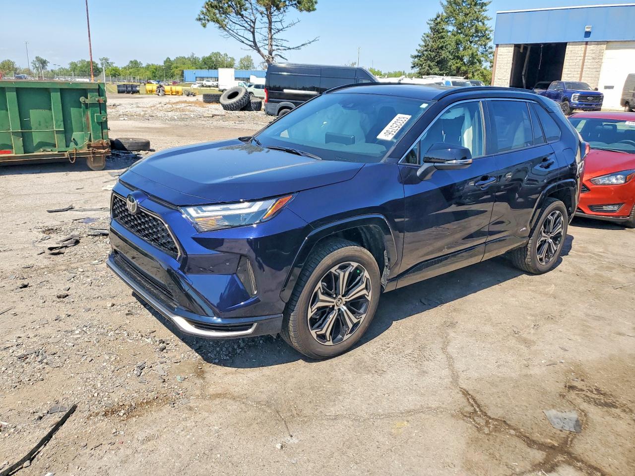 2025 TOYOTA RAV4 XSE