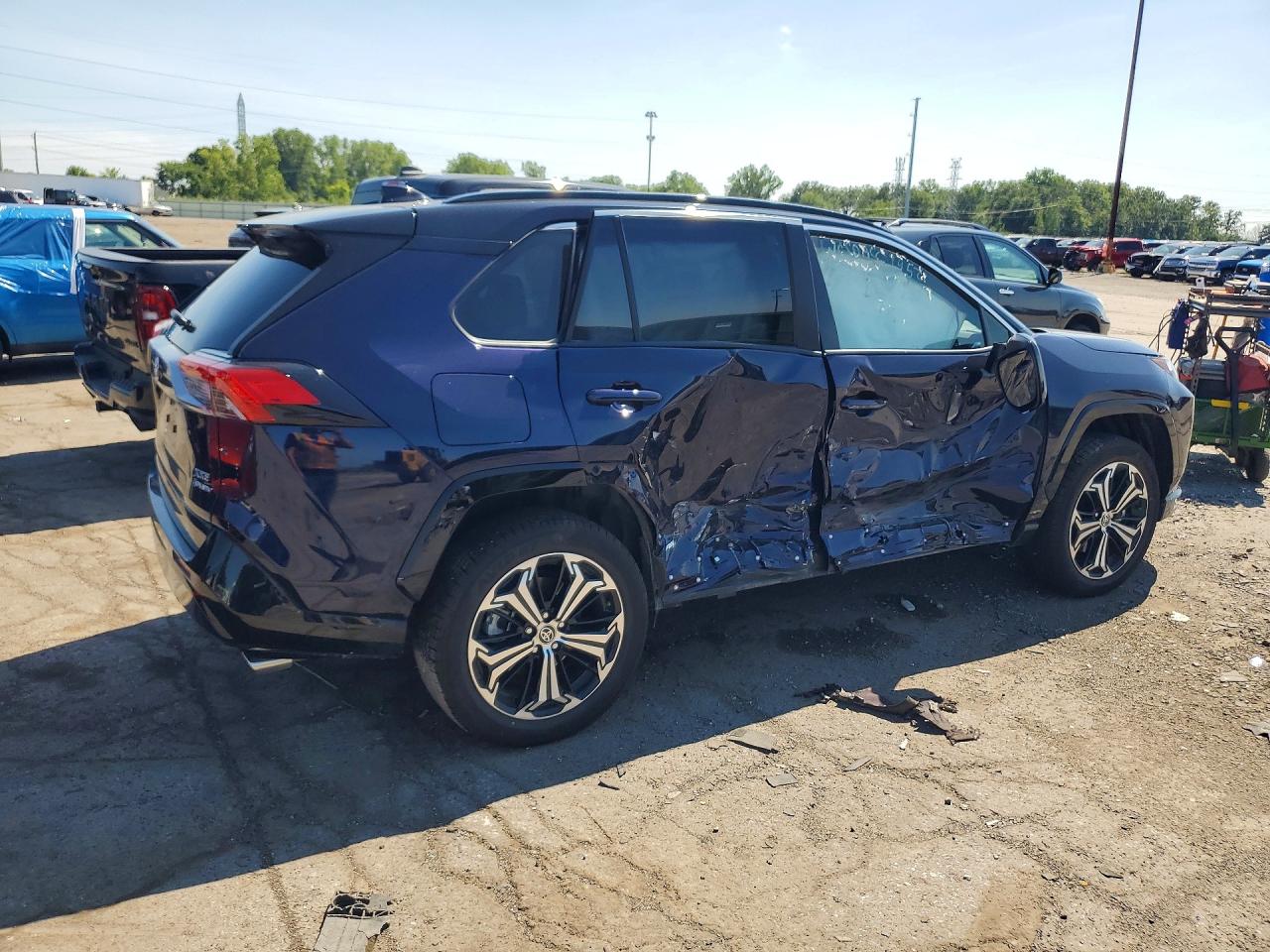 2025 TOYOTA RAV4 XSE — снимка 3