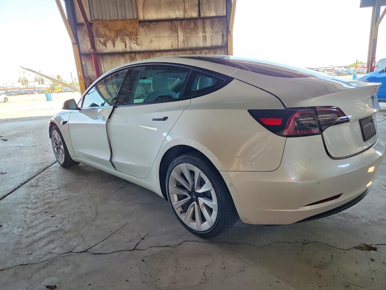 2022 TESLA MODEL 3 — снимка 2