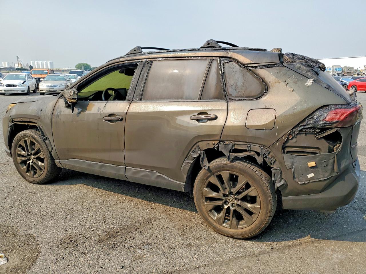 2020 TOYOTA RAV4 LIMITED — снимка 2