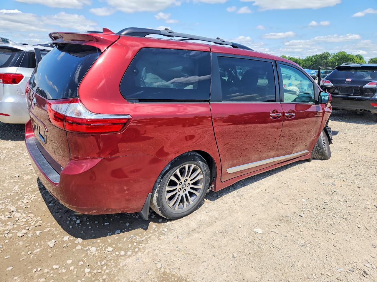2018 TOYOTA SIENNA XLE 8-PASSENGER — снимка 3