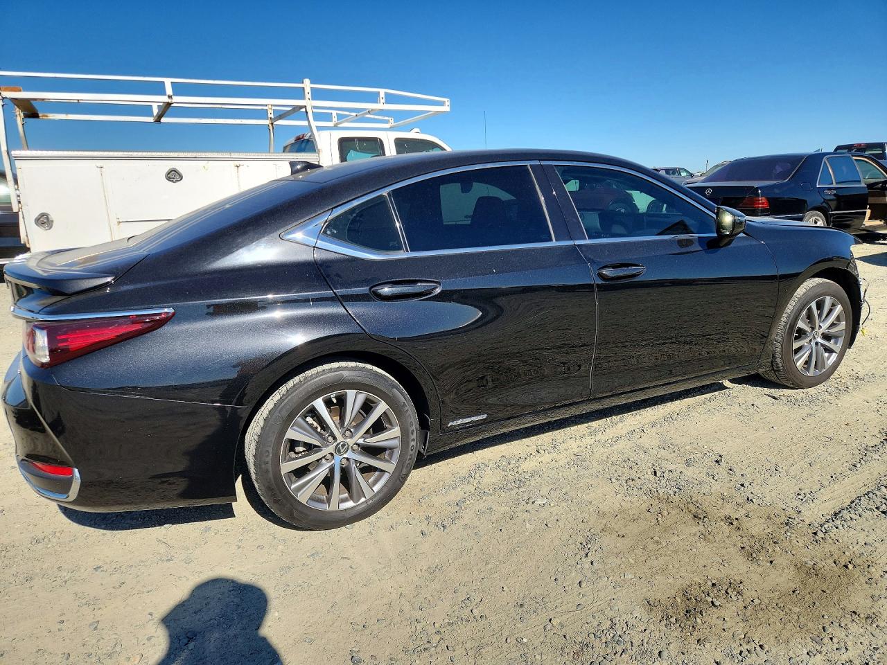 2020 LEXUS ES 300H — снимка 3