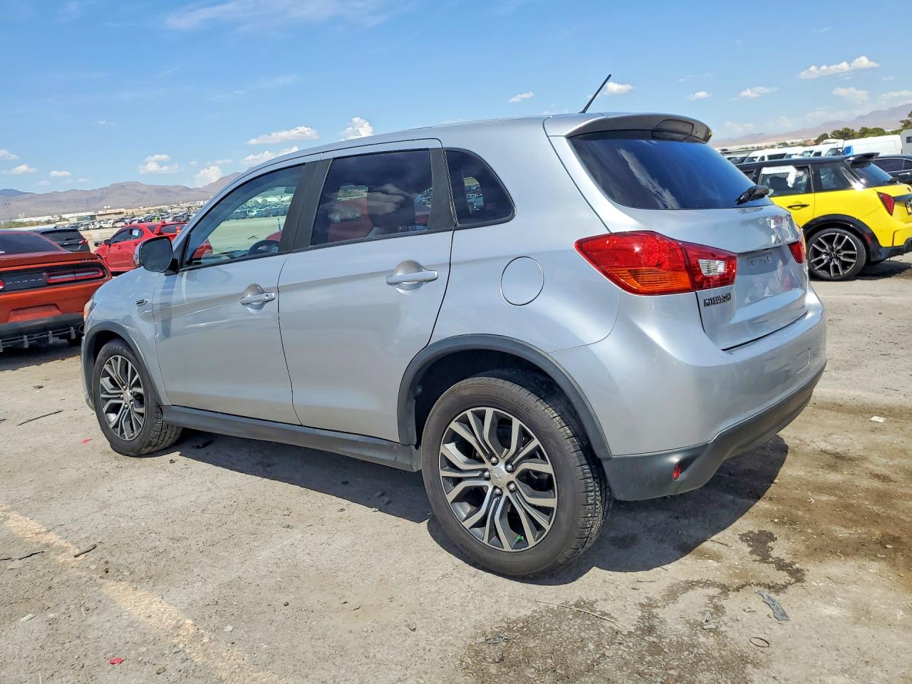 2016 MITSUBISHI OUTLANDER SPORT ES — снимка 2