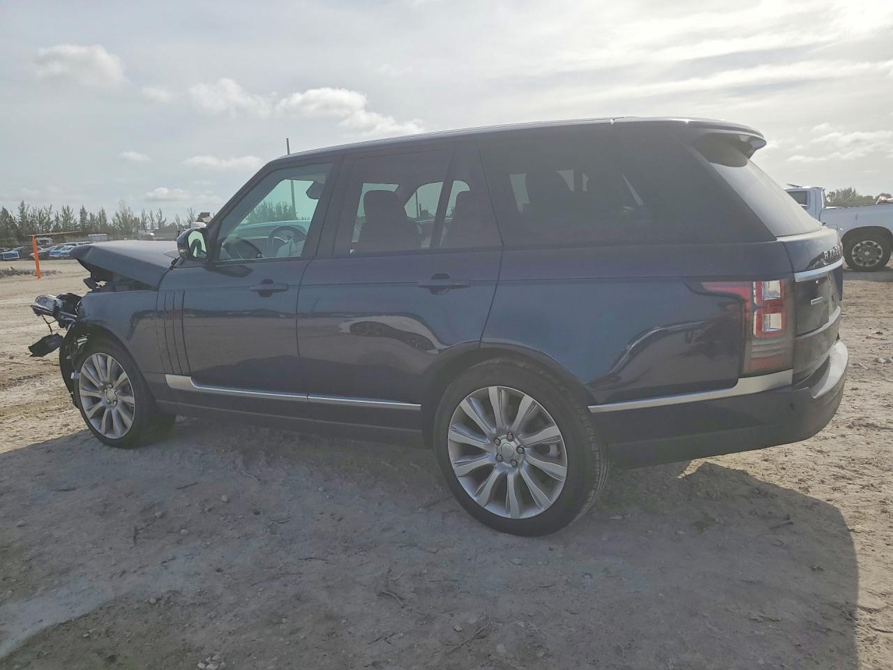 2015 LAND ROVER RANGE ROVER SUPERCHARGED — снимка 2