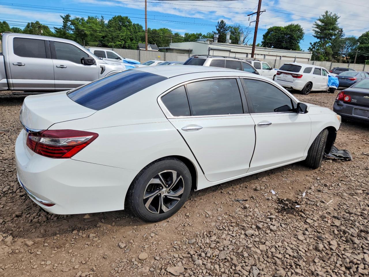 2017 HONDA ACCORD LX — снимка 3
