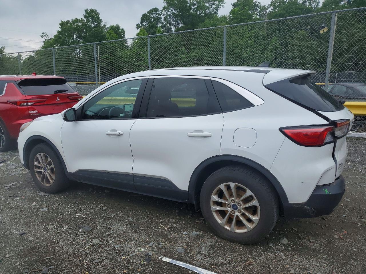 2020 FORD ESCAPE SE — снимка 2