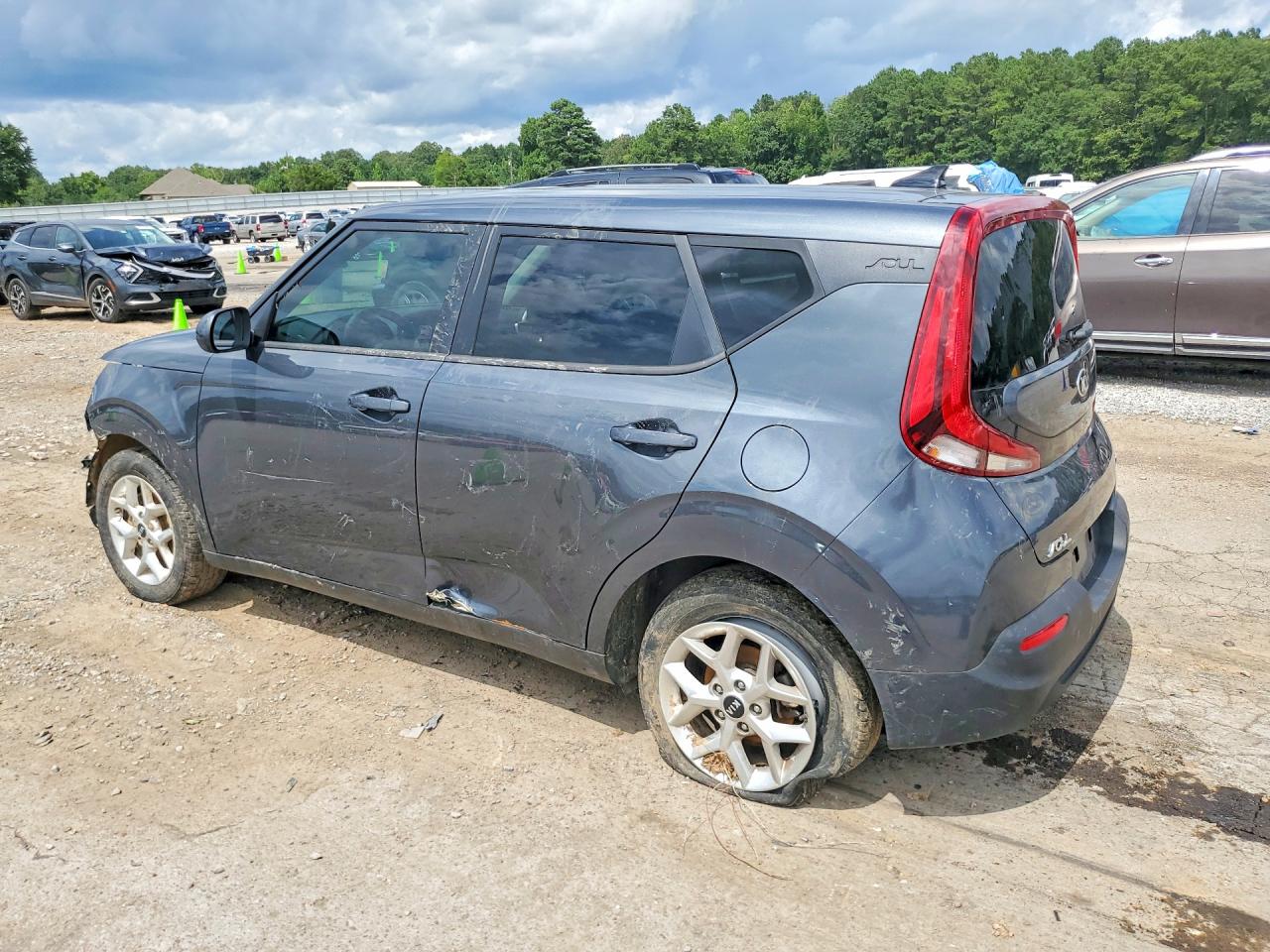 2021 KIA SOUL S — снимка 2