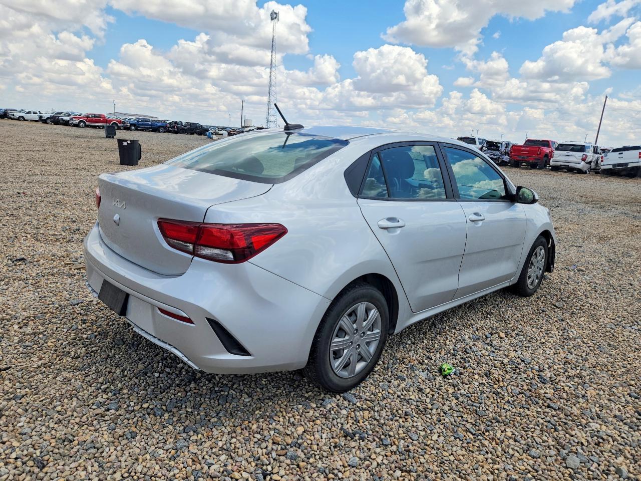 2022 KIA RIO S — снимка 3