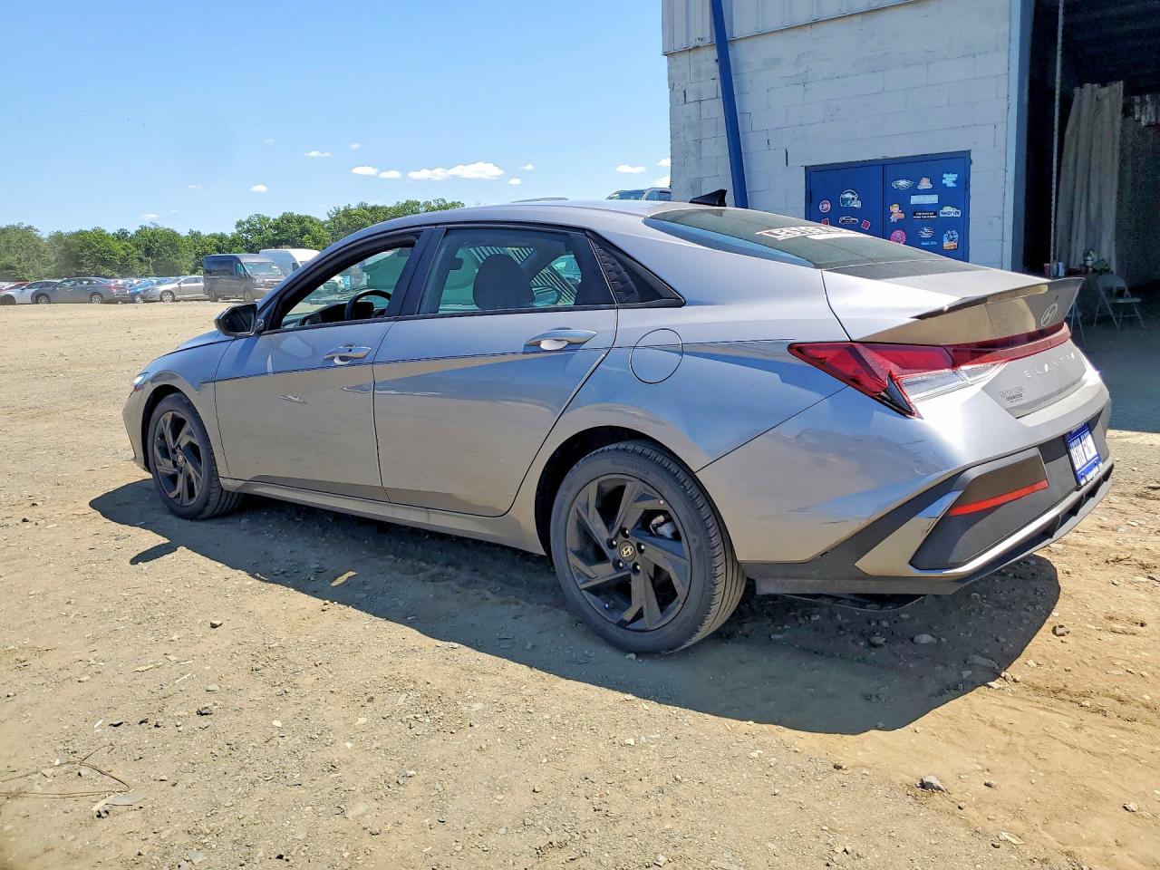 2026 HYUNDAI ELANTRA SEL SPORT — снимка 2