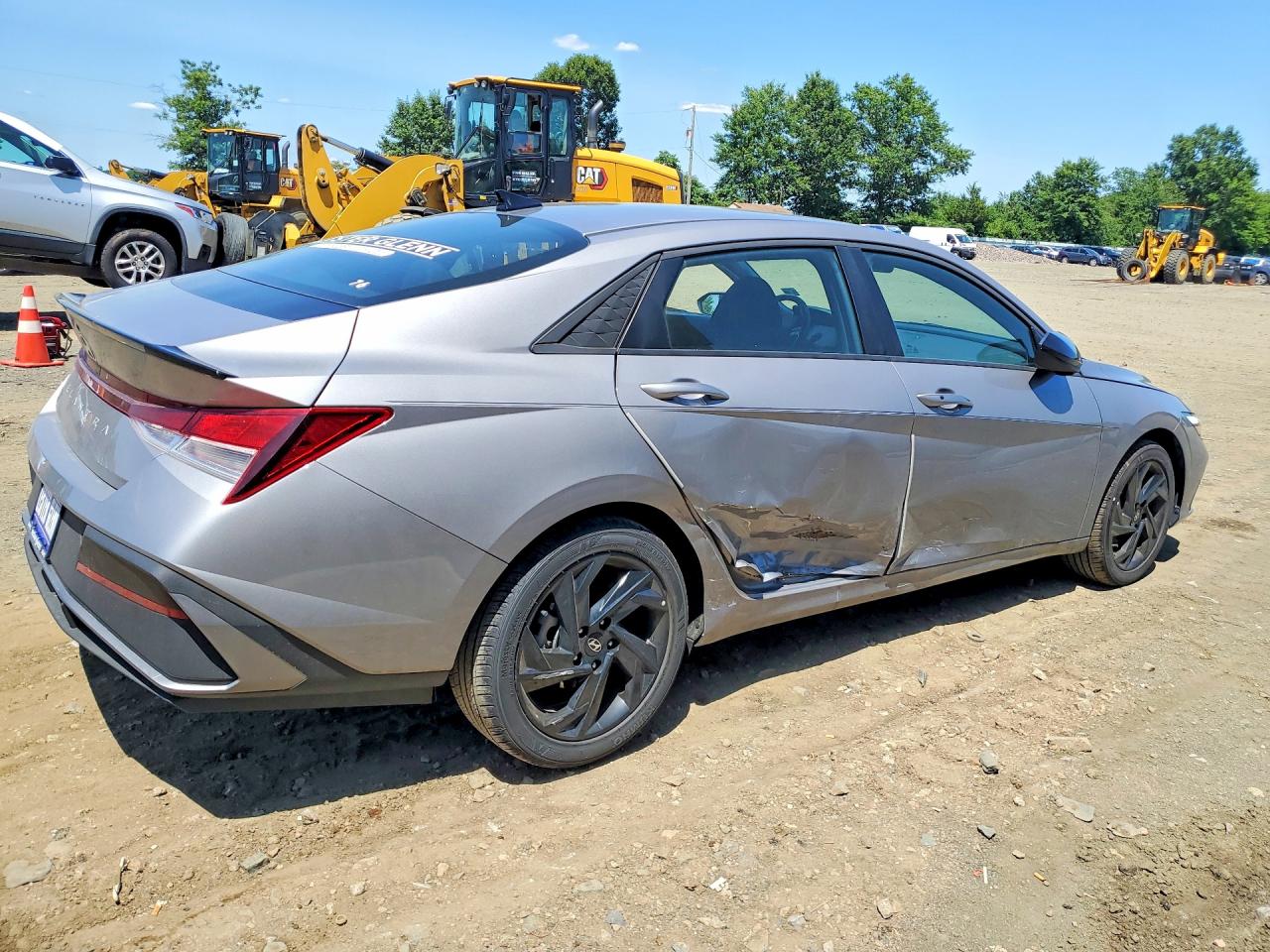 2026 HYUNDAI ELANTRA SEL SPORT — снимка 3