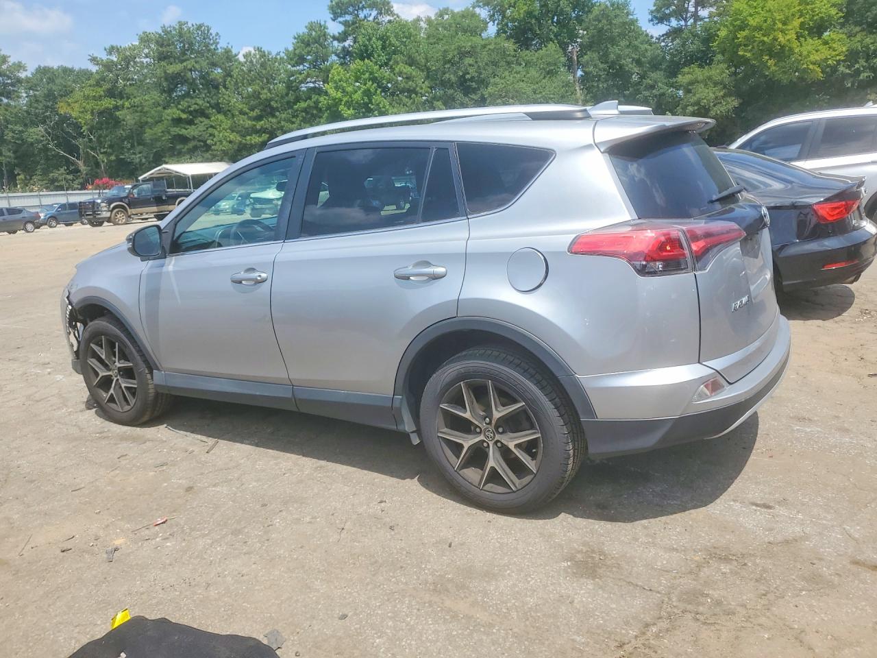 2016 TOYOTA RAV4 SE — снимка 2