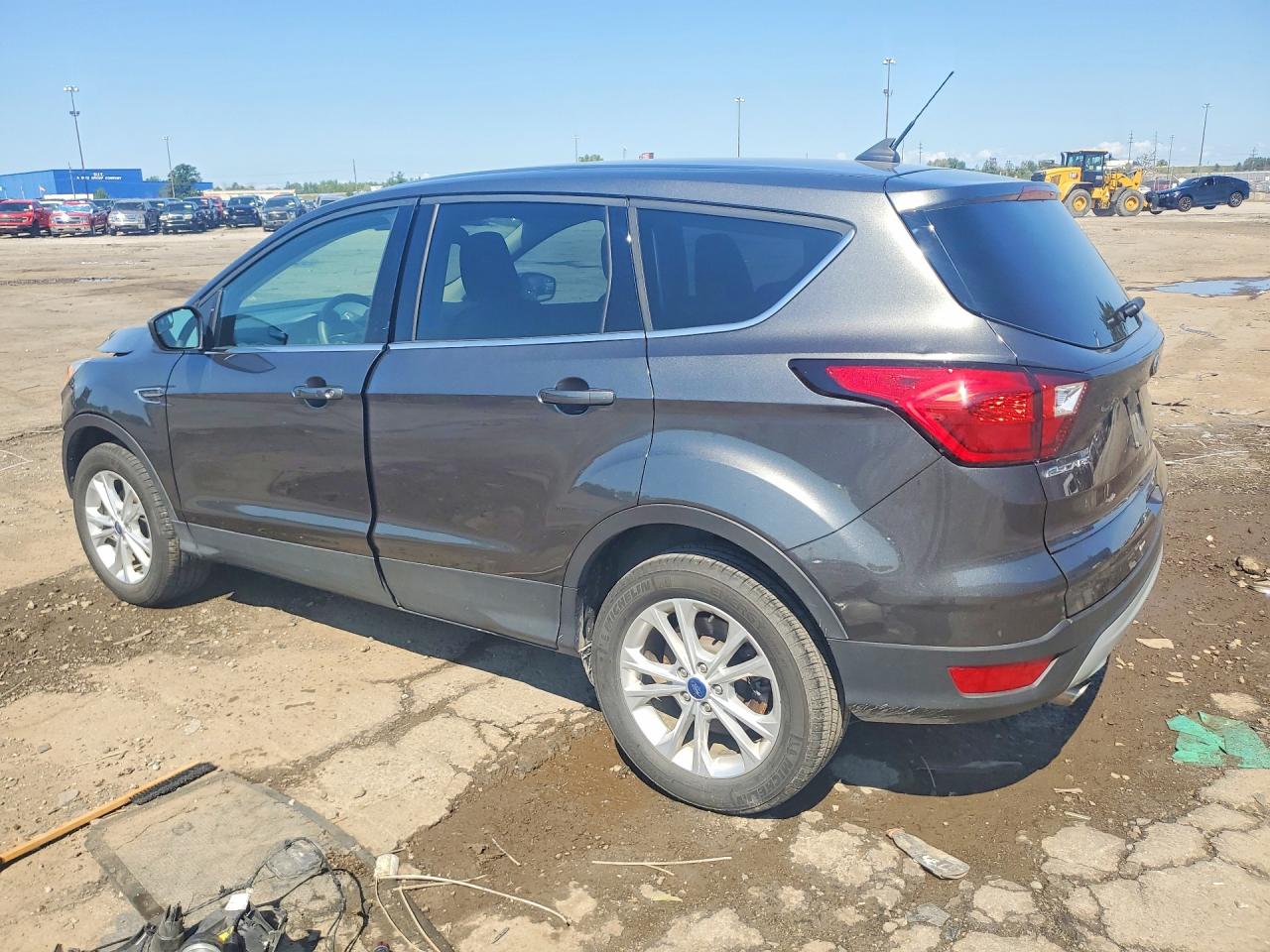2019 FORD ESCAPE SE — снимка 2
