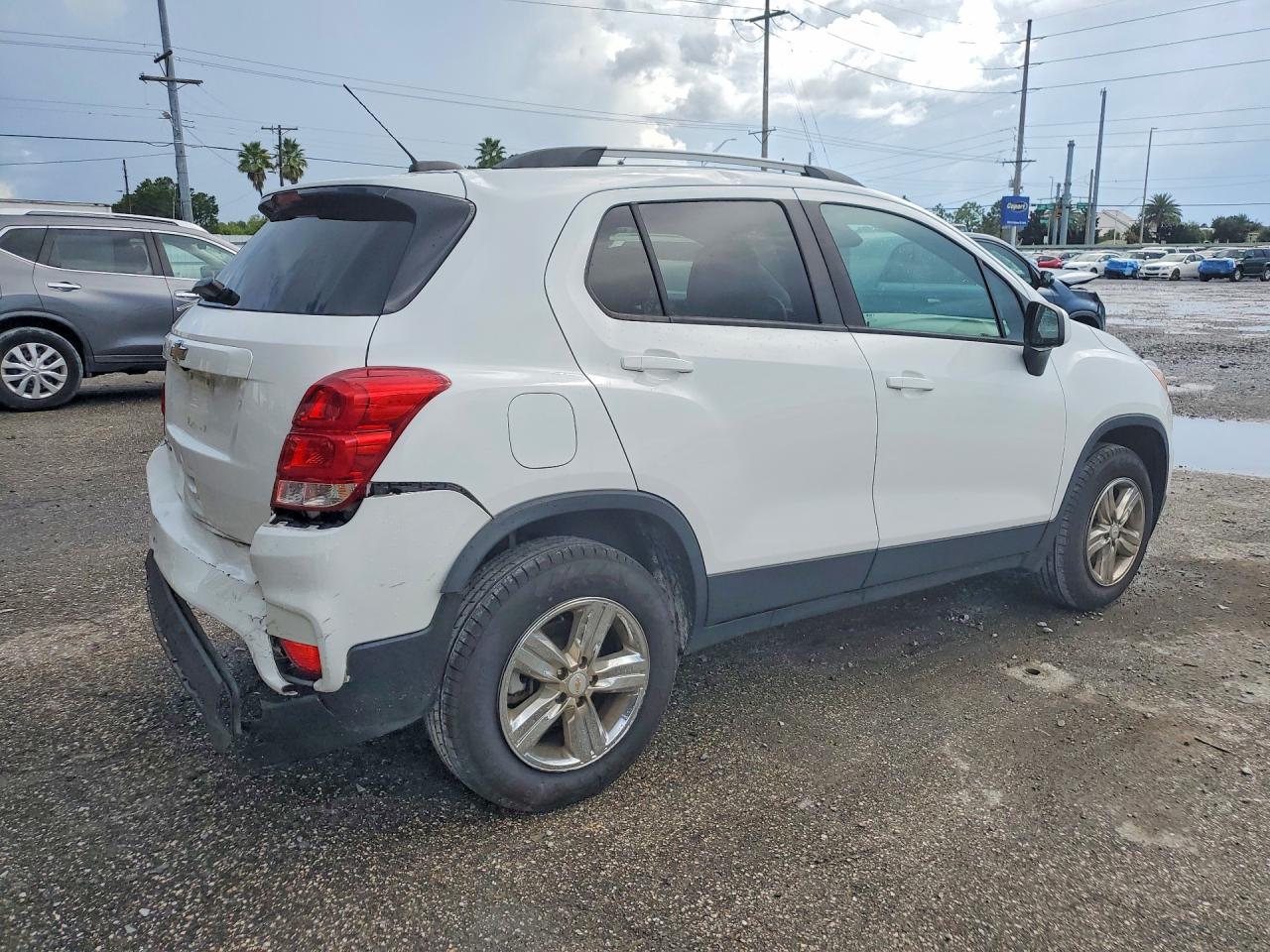 2021 CHEVROLET TRAX 1LT — снимка 3