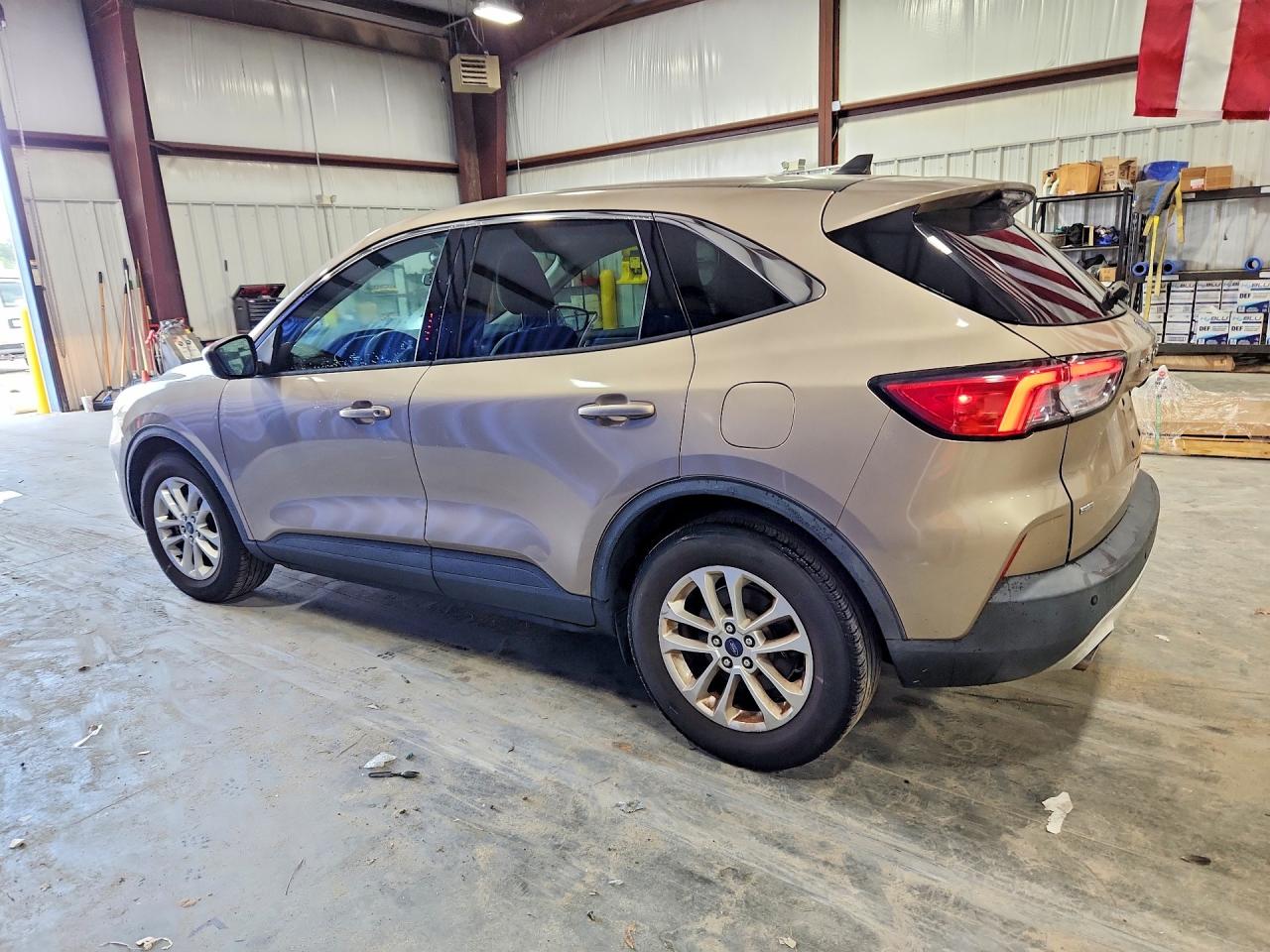 2020 FORD ESCAPE SE — снимка 2