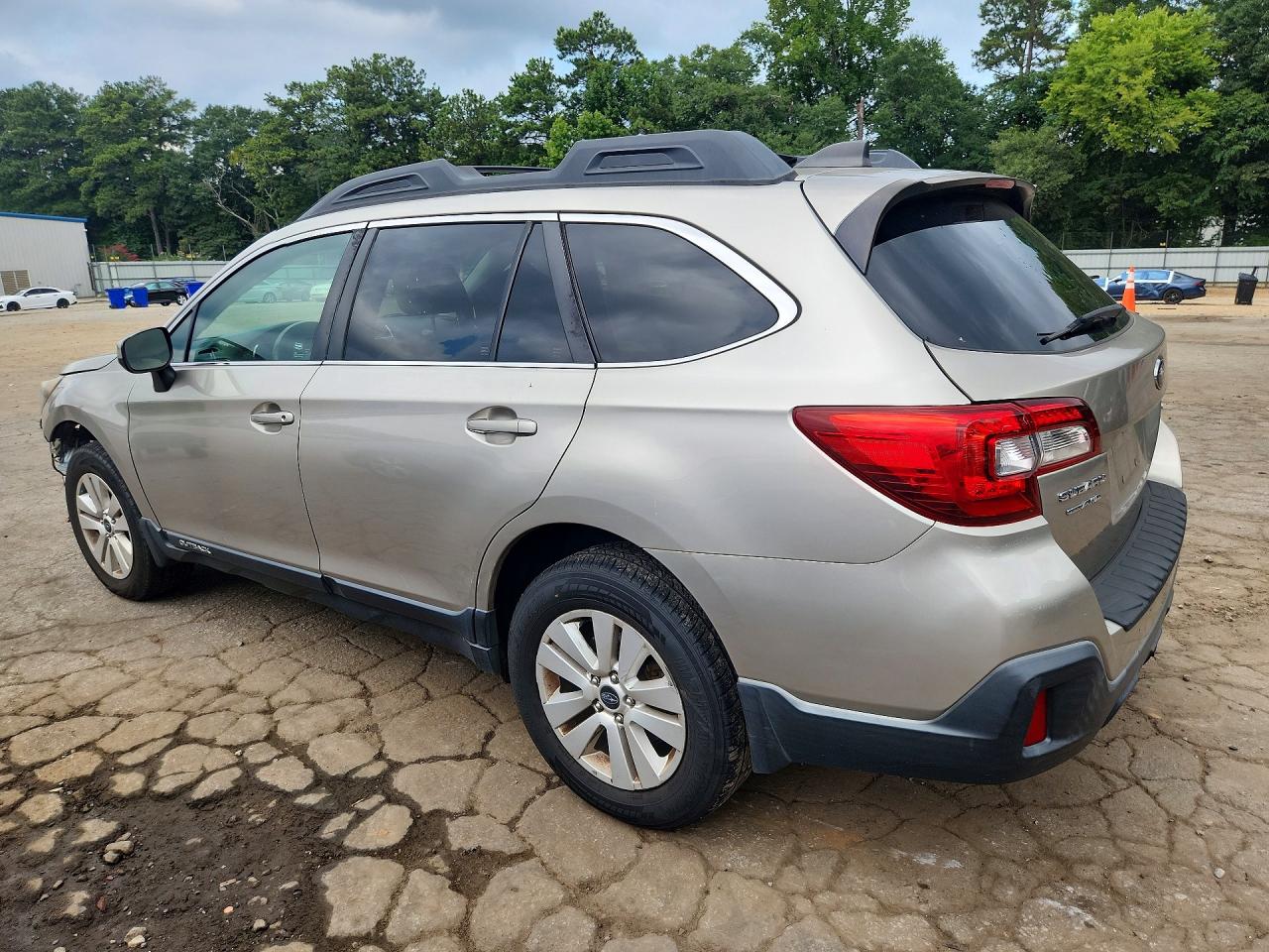 2018 SUBARU OUTBACK 2.5I PREMIUM — снимка 2