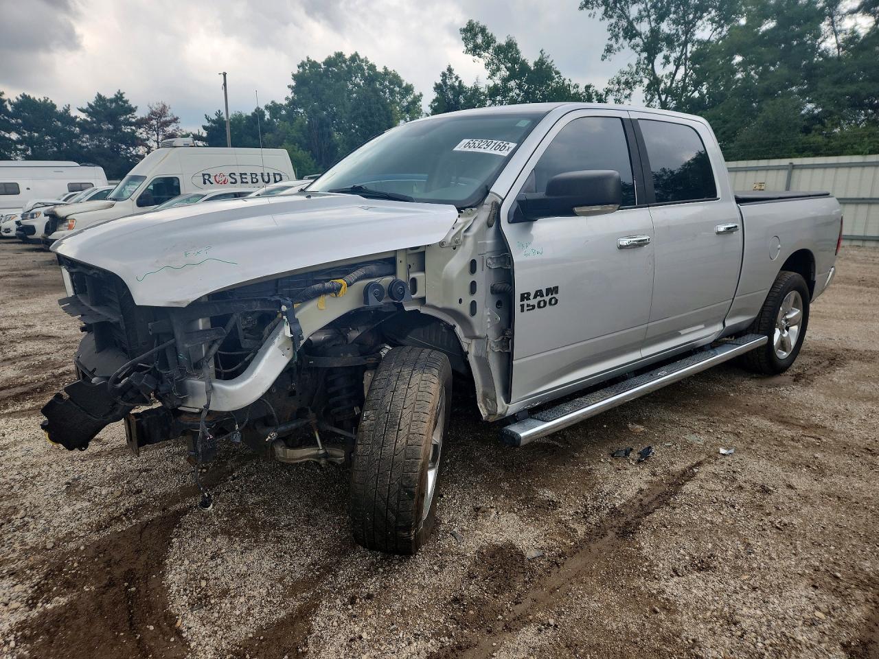 2016 RAM 1500 SLT