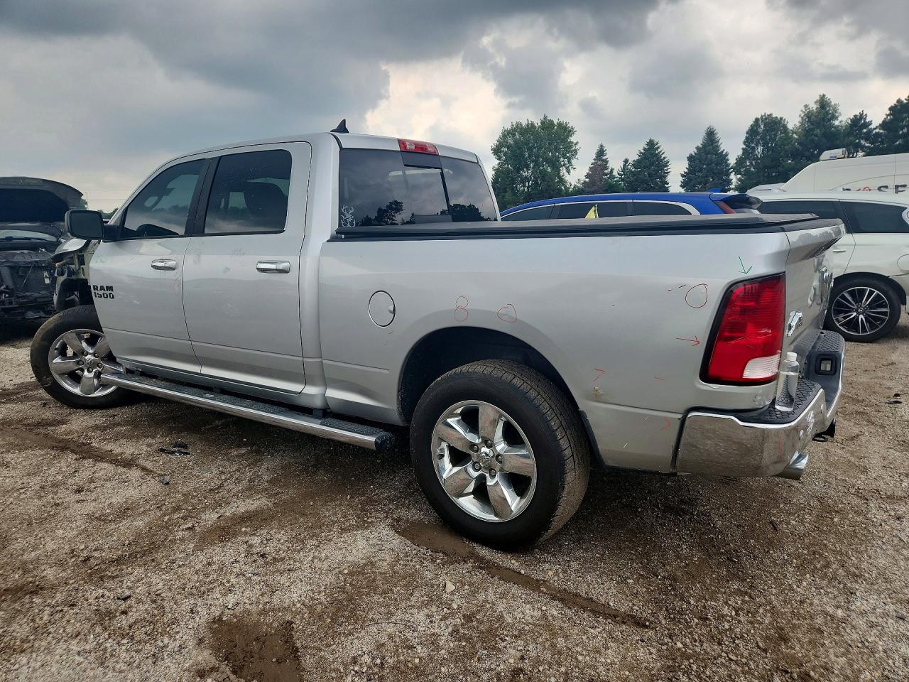 2016 RAM 1500 SLT — снимка 2