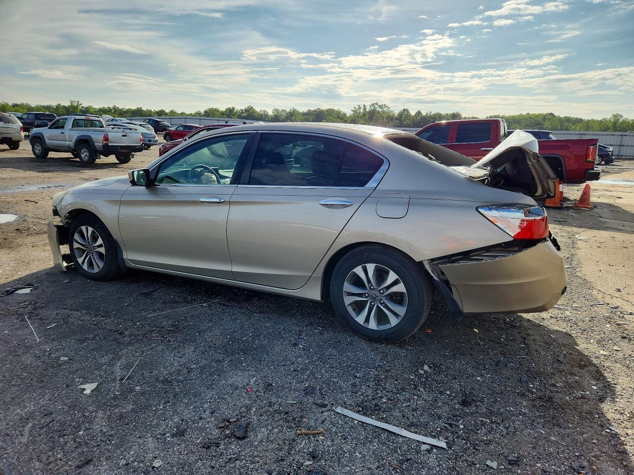2015 HONDA ACCORD LX — снимка 2